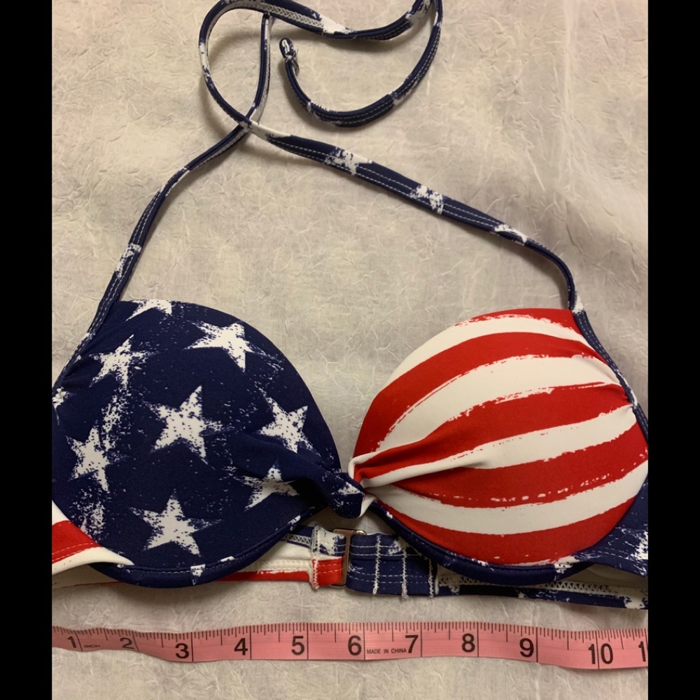 NWOT push up American flag bikini top, XS